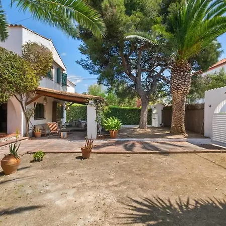 Casa Alba Garden & Calm * Sitges